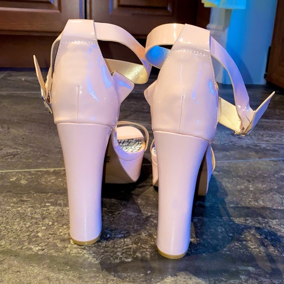 💕Blush Pink Platform Heels - Picture 6 of 7